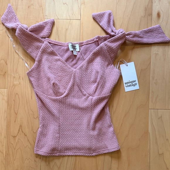 Unique Vintage Tops - Unique Vintage Pink Textured Blouse